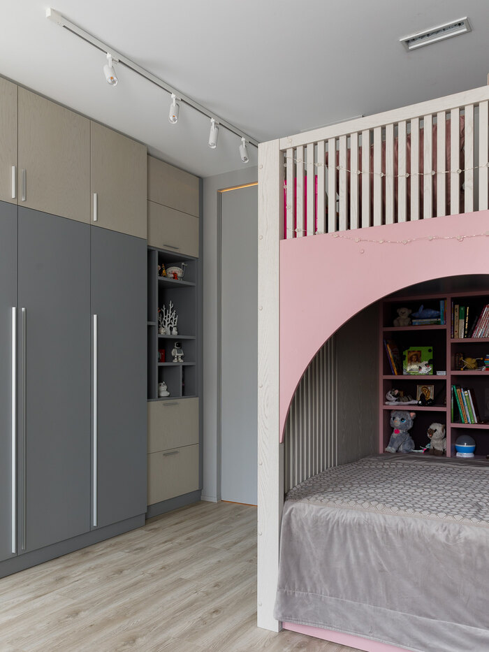 Реализованная квартира в современном стиле на 4-ой Советской - 167 м²